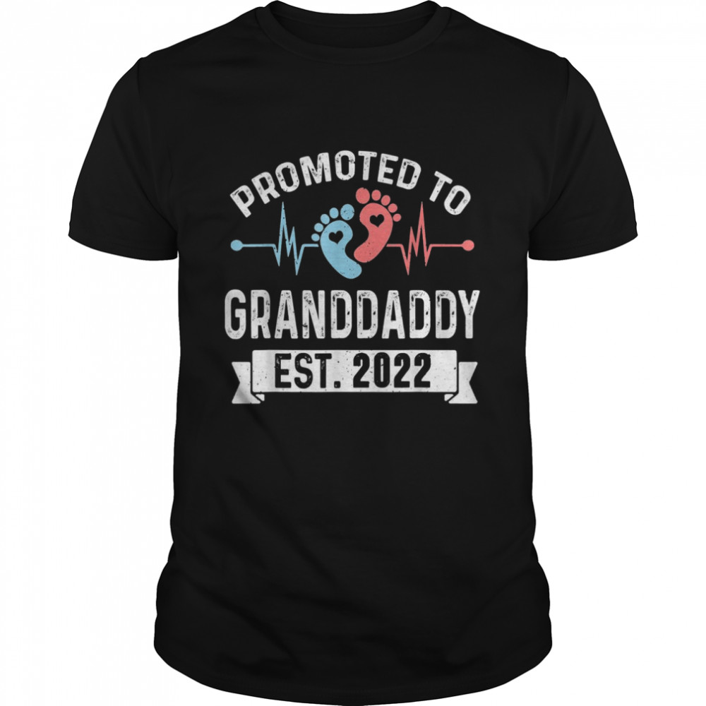 Befördert zu Granddaddy EST 2022 Granddaddy zu sein  Classic Men's T-shirt