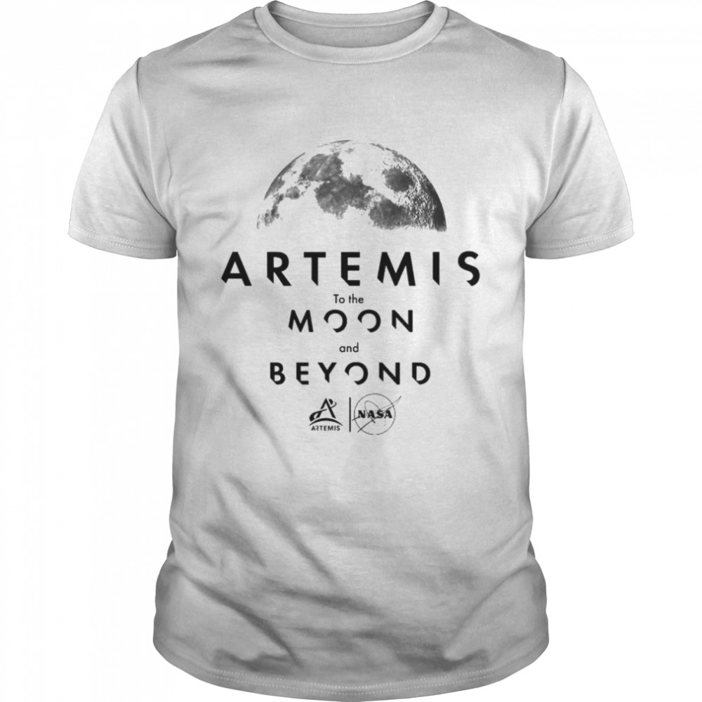 Artemis to the moon and beyond shirt Classic Men's T-shirt