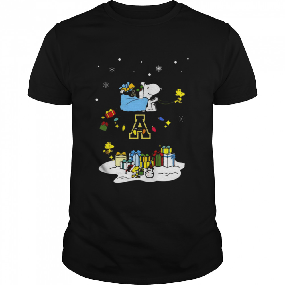 Appalachian State Mountaineers Santa Snoopy Wish You A Merry Christmas 2022 Shirt