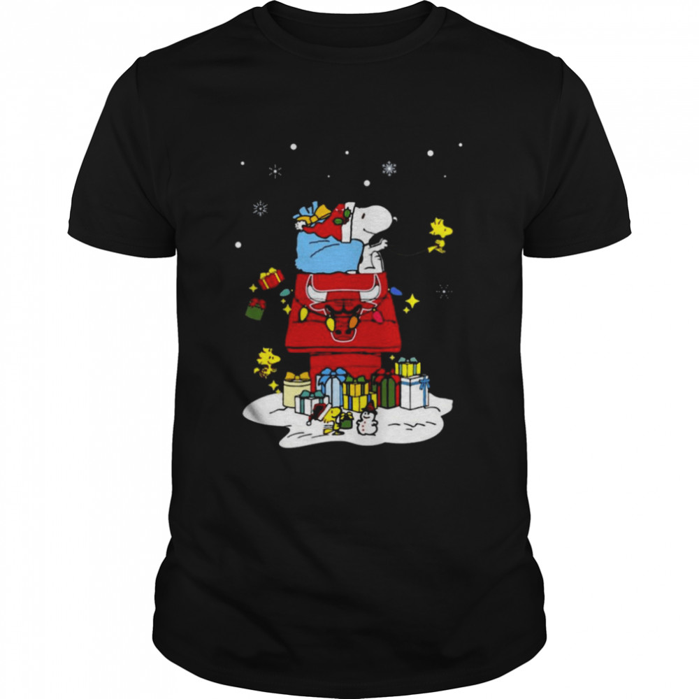 Chicago Bulls Santa Snoopy Wish You A Merry Christmas 2022 Shirt