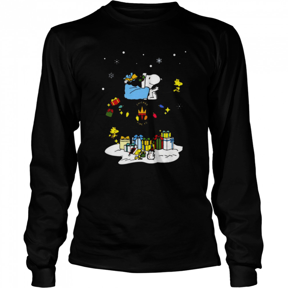 Chicago Fire Santa Snoopy Wish You A Merry Christmas 2022 Long Sleeved T-shirt