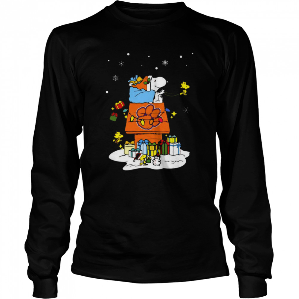 Clemson Tigers Santa Snoopy Wish You A Merry Christmas 2022 Long Sleeved T-shirt