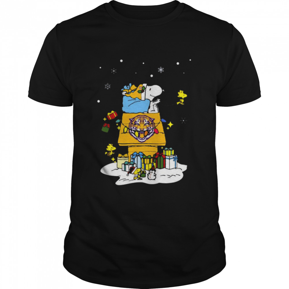 LSU Tigers Santa Snoopy Wish You A Merry Christmas 2022 Shirt
