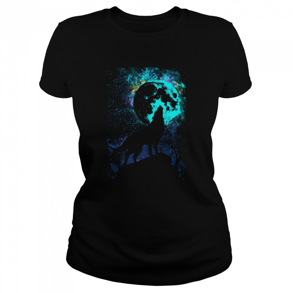 wolf howling at the moon shirt classic womens t shirt