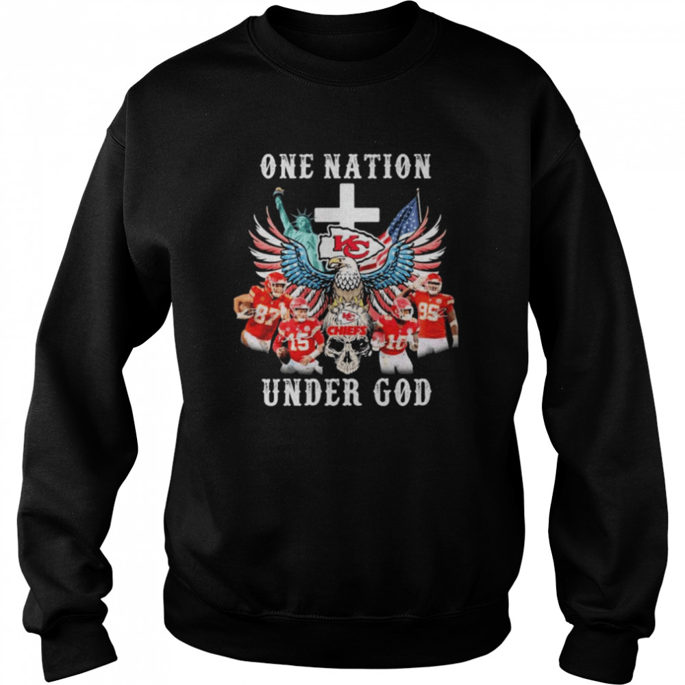 Eagle Holding Skull Kansas City Chiefs One Nation Under God Signatures  Unisex Sweatshirt