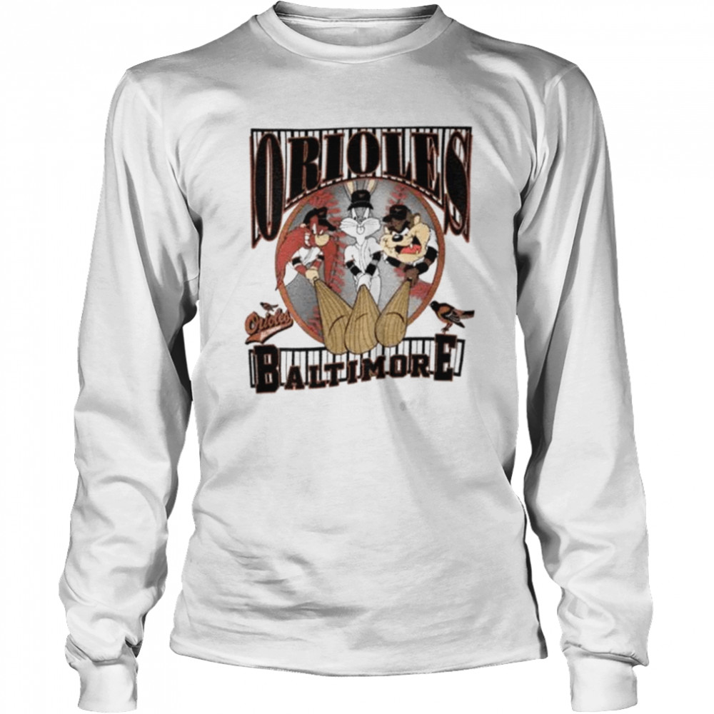 MLB Vintage 1993 Looney Tunes Baltimore Orioles T shirt Long Sleeved T-shirt