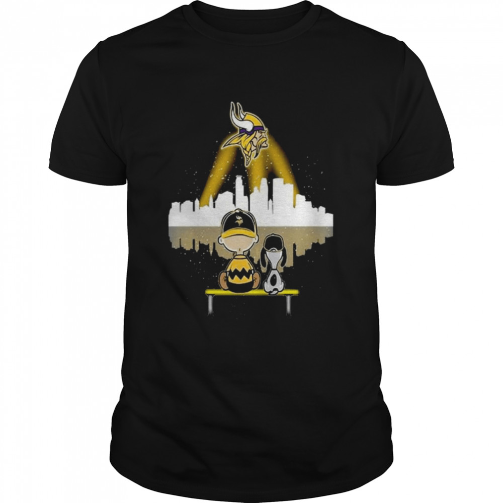 Charlie Brown And Snoopy Dog Watching City Minnesota Vikings Shirt